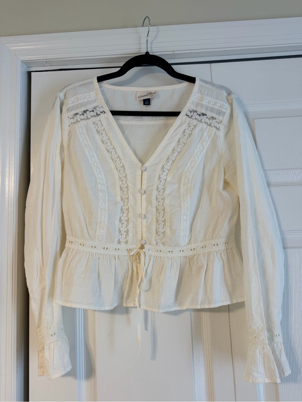 Universal Thread Cream Lace-Trim Peplum Top